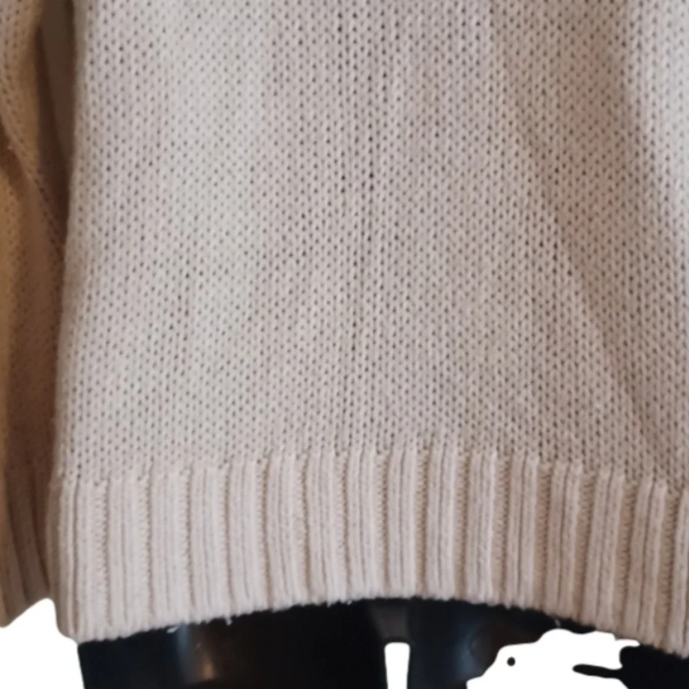 Pink Victorias Secret sweater. Size small. Oatmeal colored v neck cableknit type